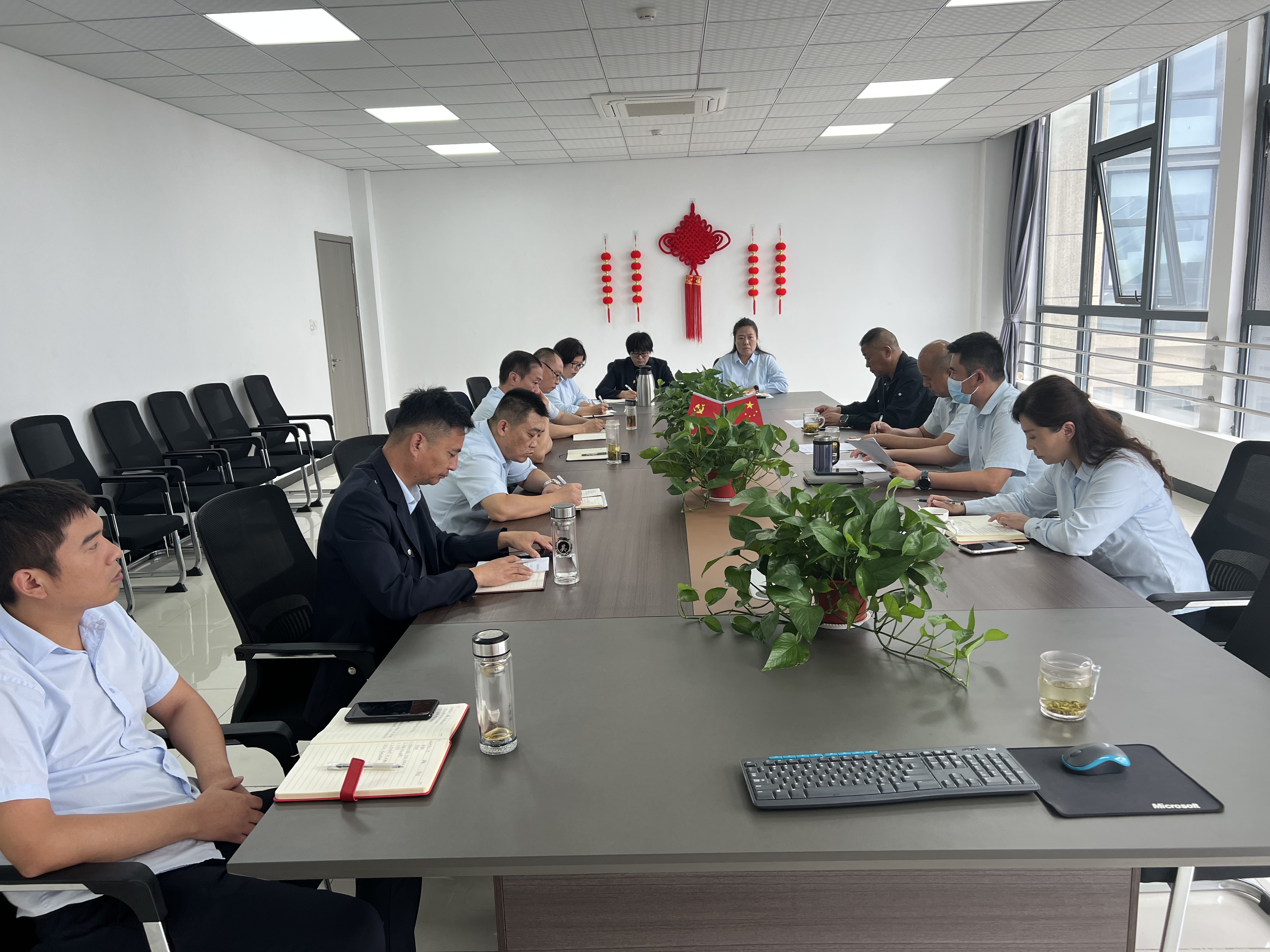 公交集團經(jīng)營發(fā)展事業(yè)部召開中秋國慶期間作風建設專題會議