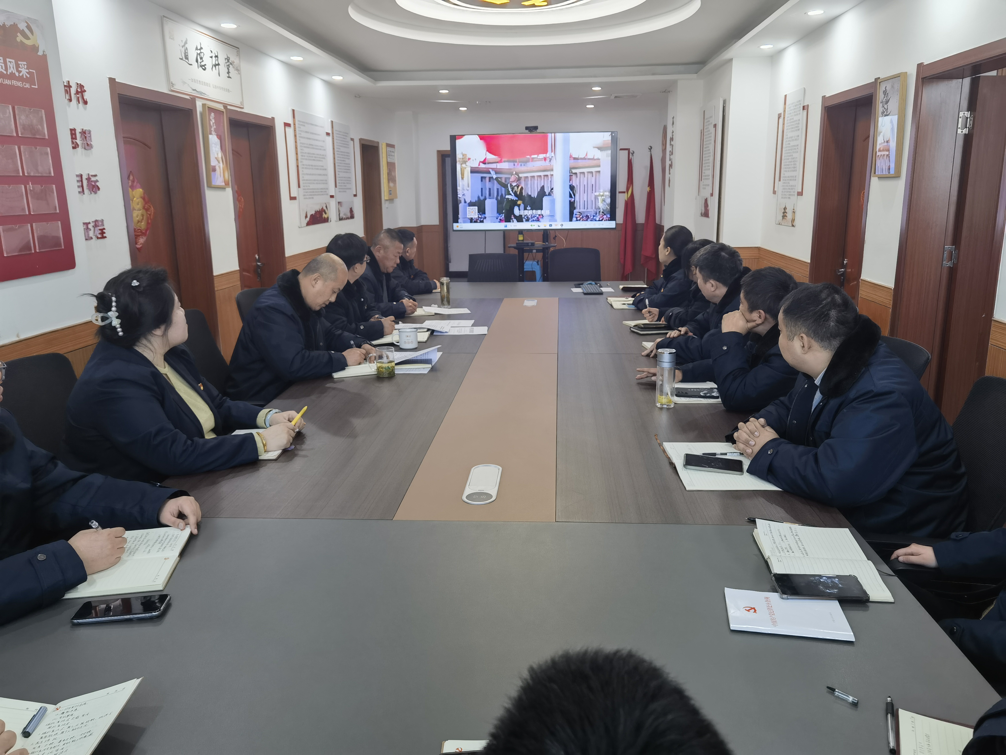 觀《向新出發(fā)》，砥礪奮進開新局